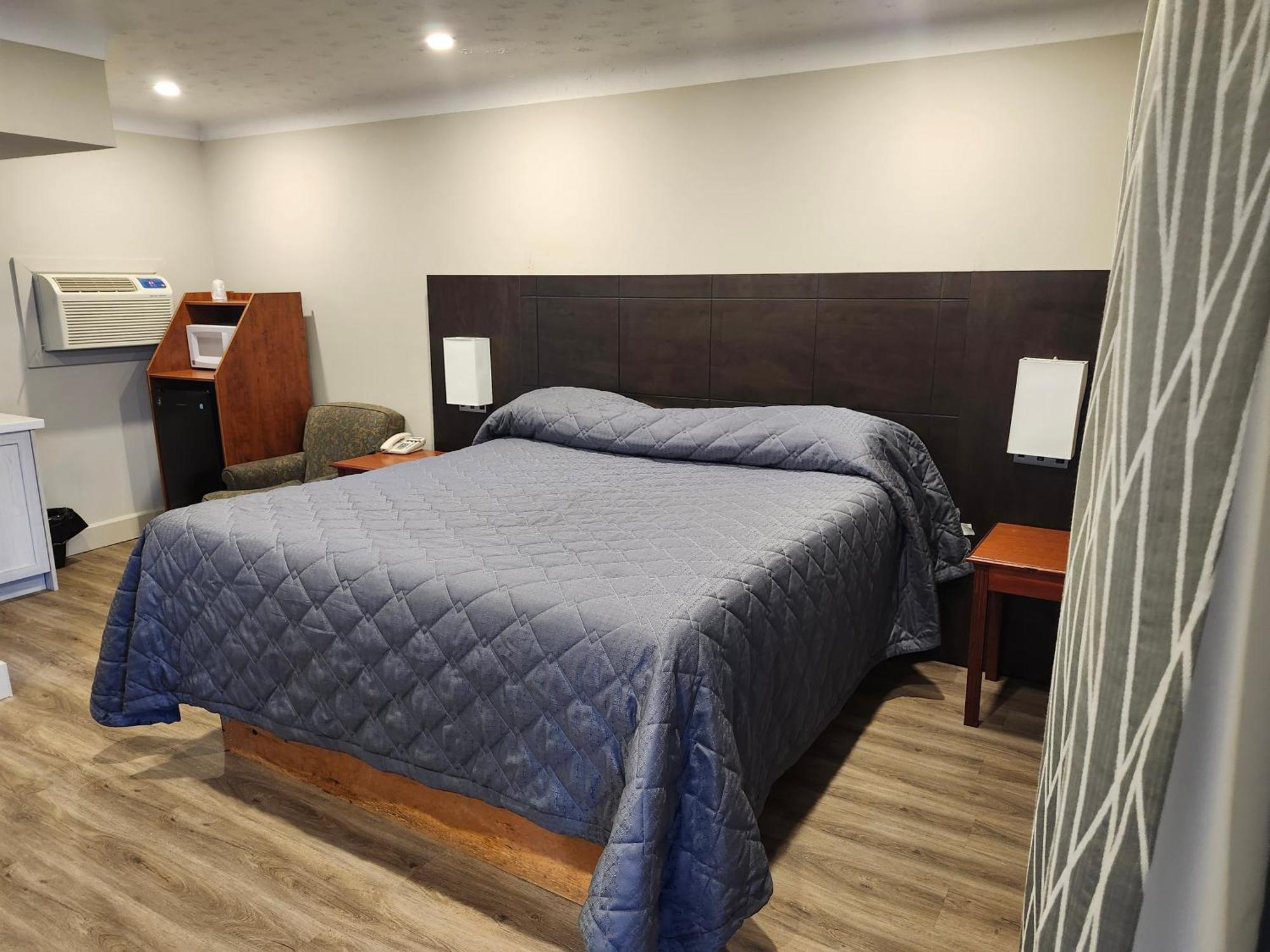 Fairway Inn&Suites Kitchener Extérieur photo