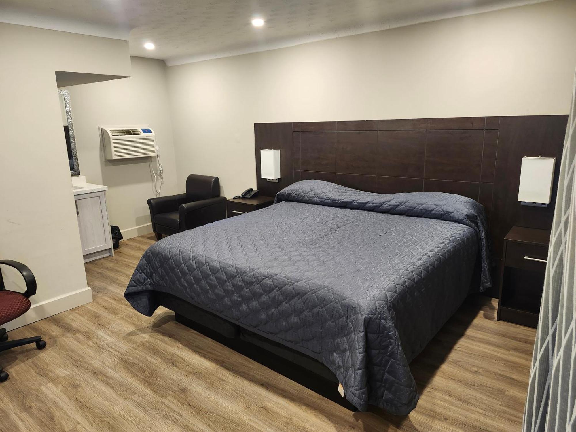 Fairway Inn&Suites Kitchener Extérieur photo